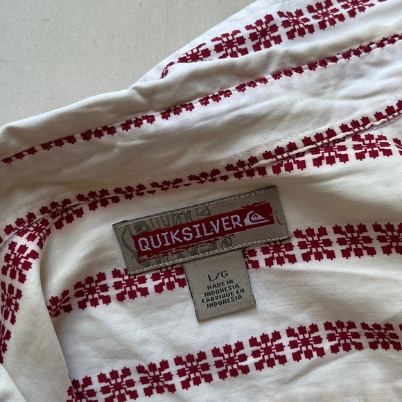 Red & White Patterned Flowy Button Down Shirt — Quiksilver - Picture 3 of 4